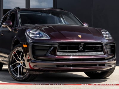 2026 Porsche Macan AWD