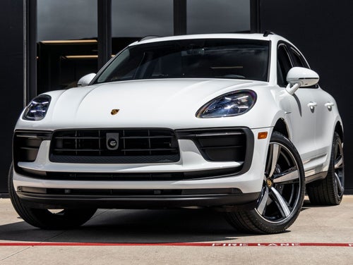 2026 Porsche Macan AWD
