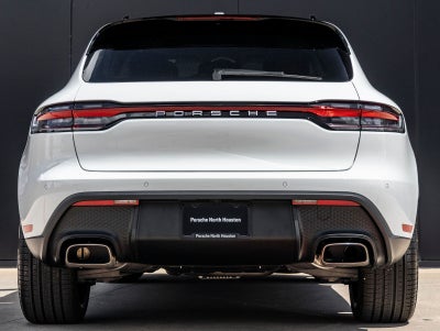 2026 Porsche Macan AWD