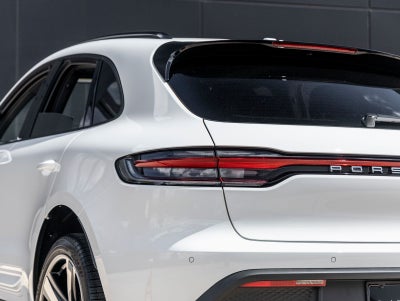 2026 Porsche Macan AWD