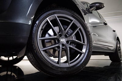 2026 Porsche Macan Macan T