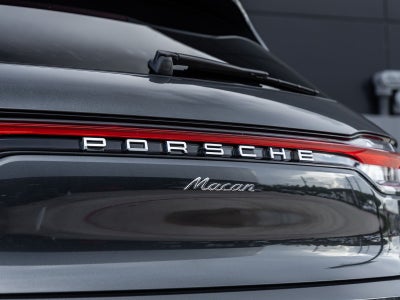 2026 Porsche Macan Macan