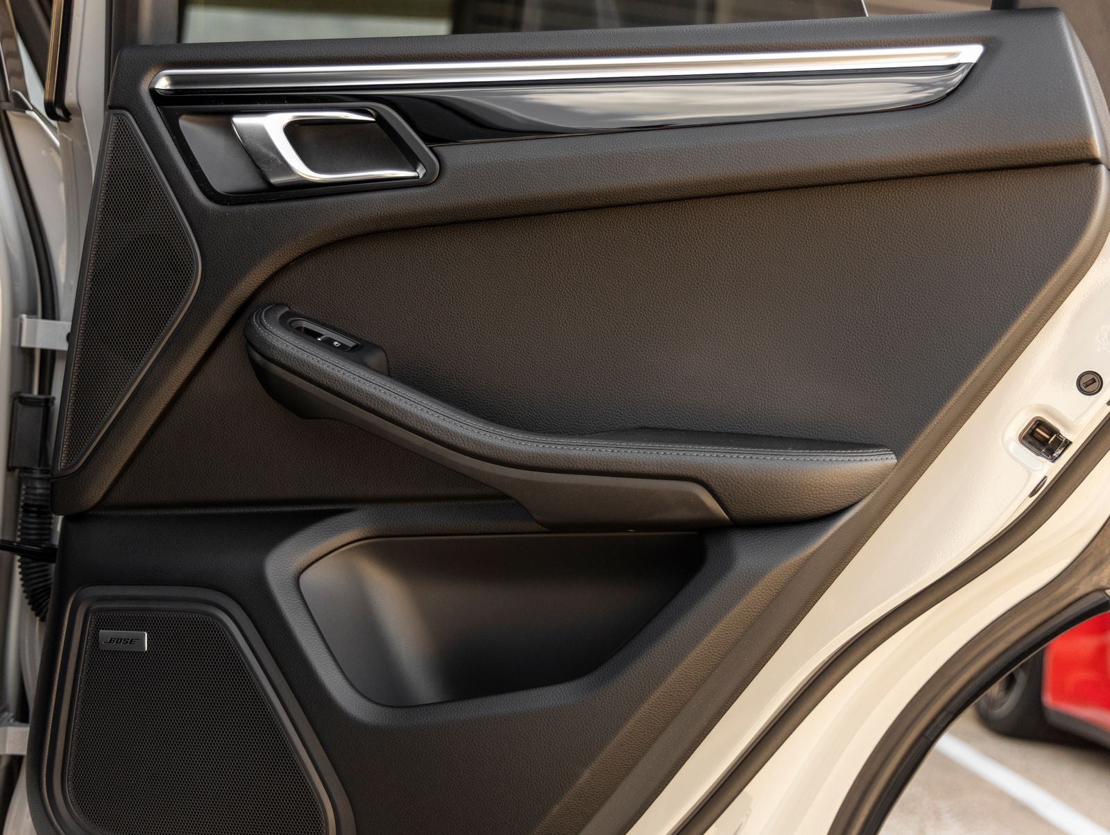 2024 Porsche Macan Macan (MY24)