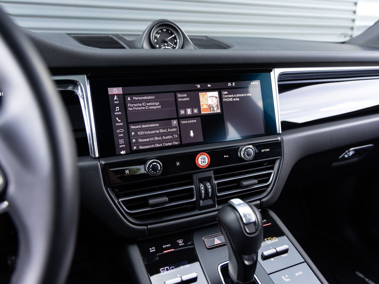 2025 Porsche Macan Macan