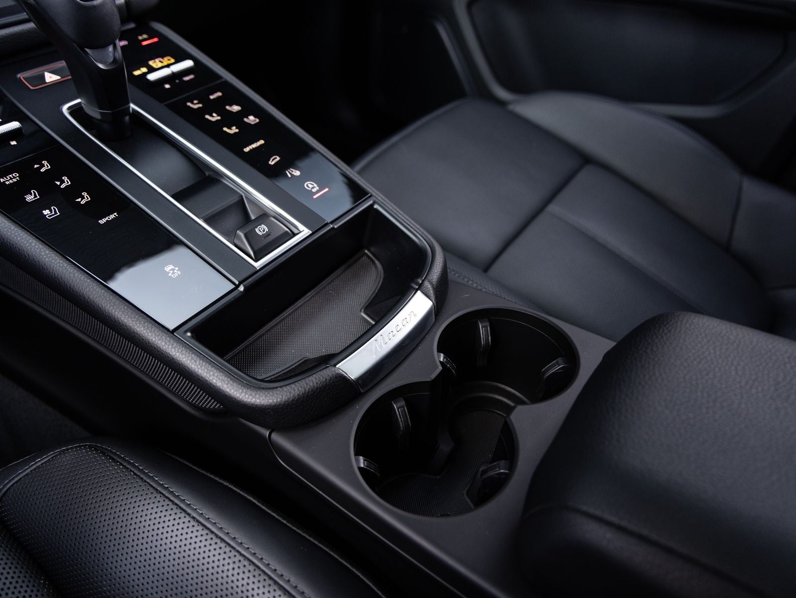 2025 Porsche Macan Macan