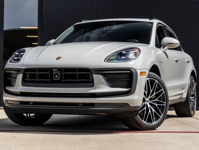2025 Porsche Macan Base