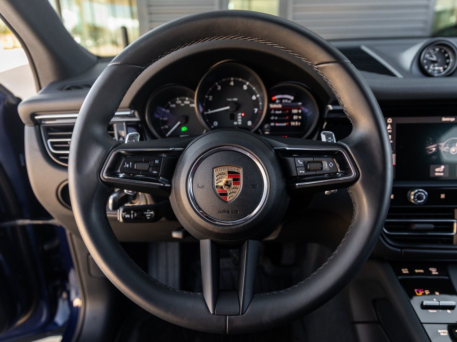 2025 Porsche Macan Macan