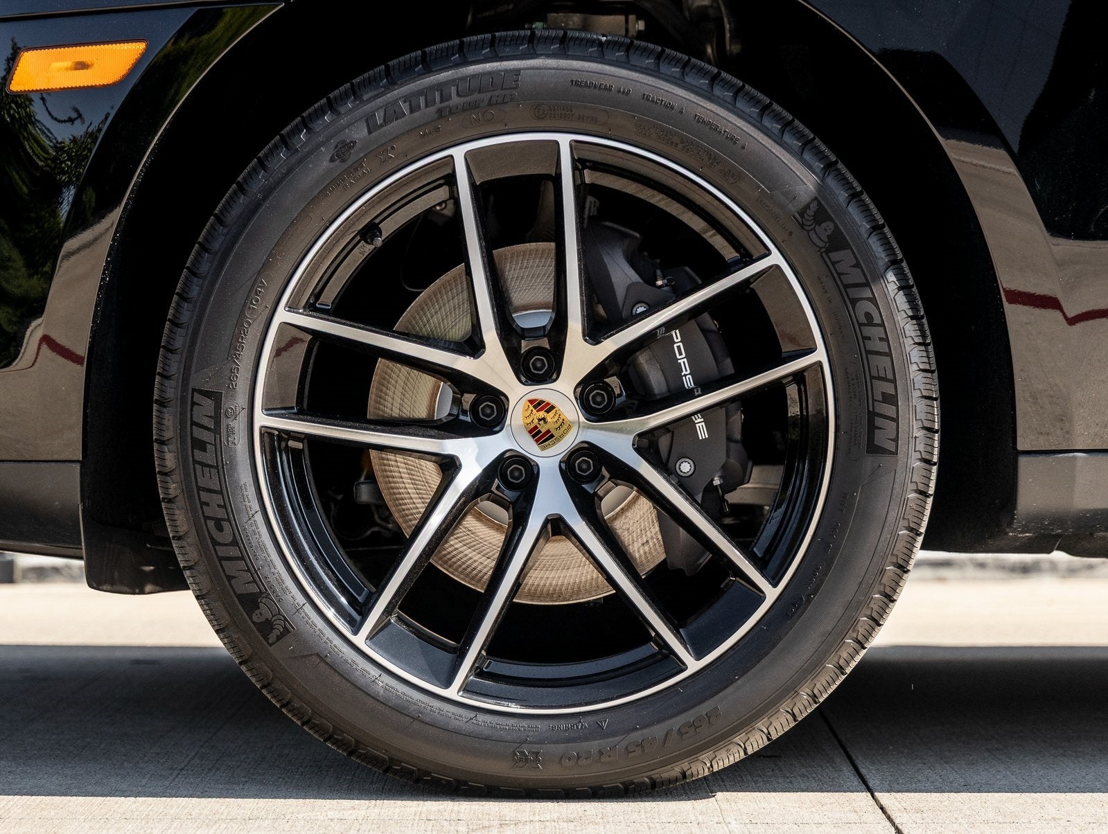 2025 Porsche Macan Macan