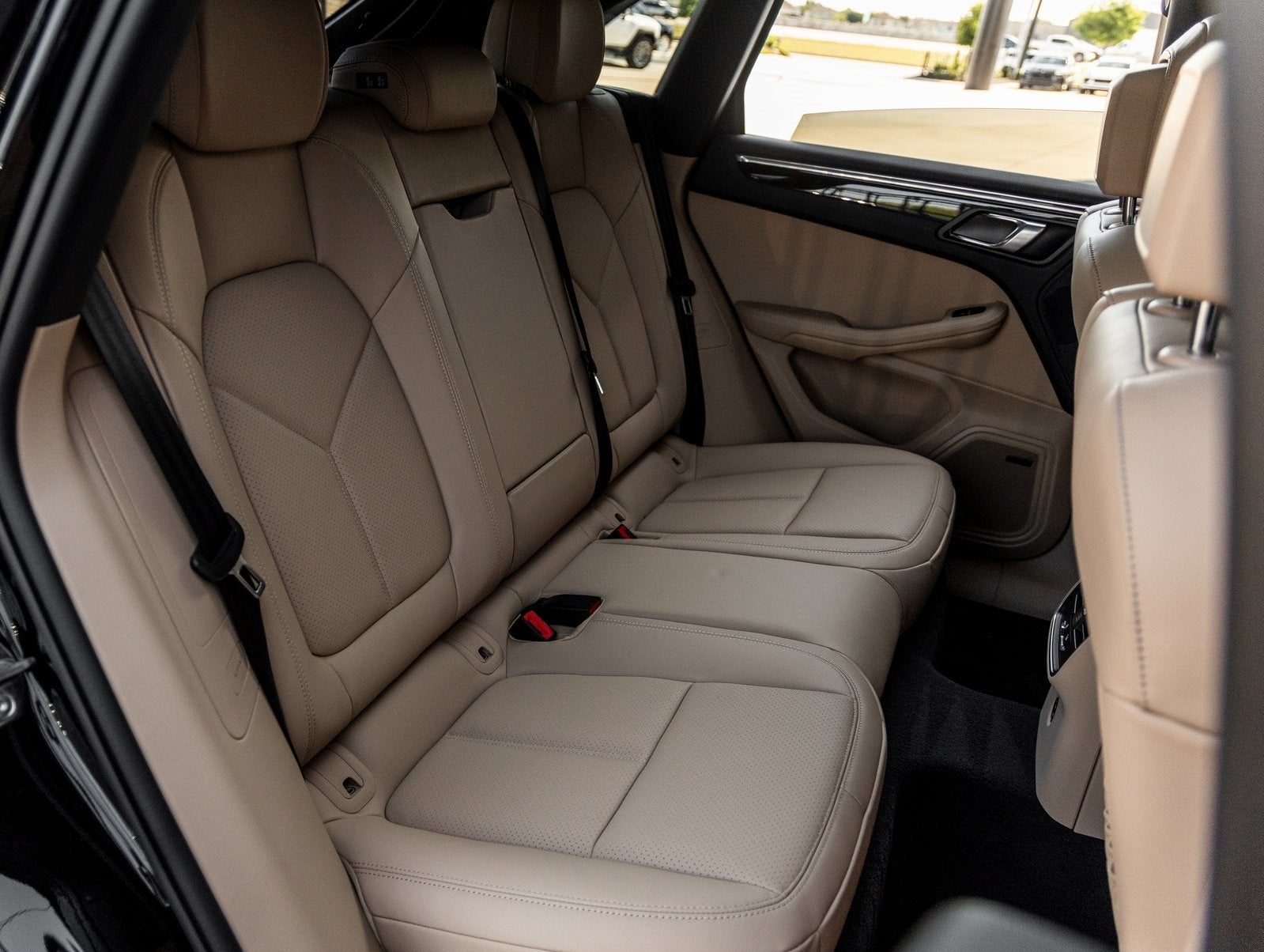 2025 Porsche Macan Macan