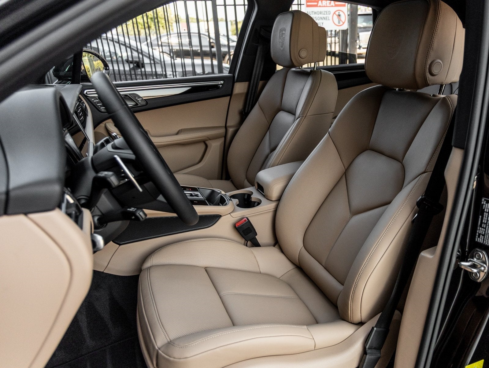 2025 Porsche Macan Macan