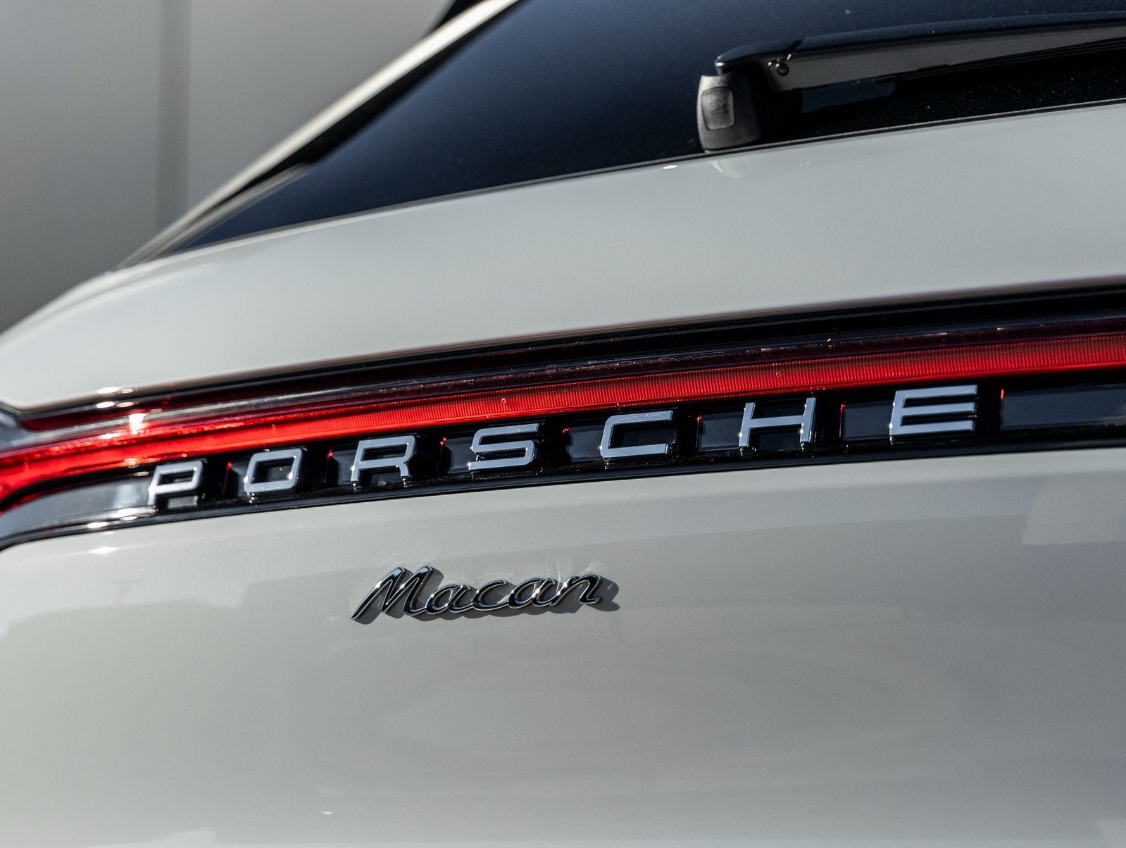 2026 Porsche Macan Macan