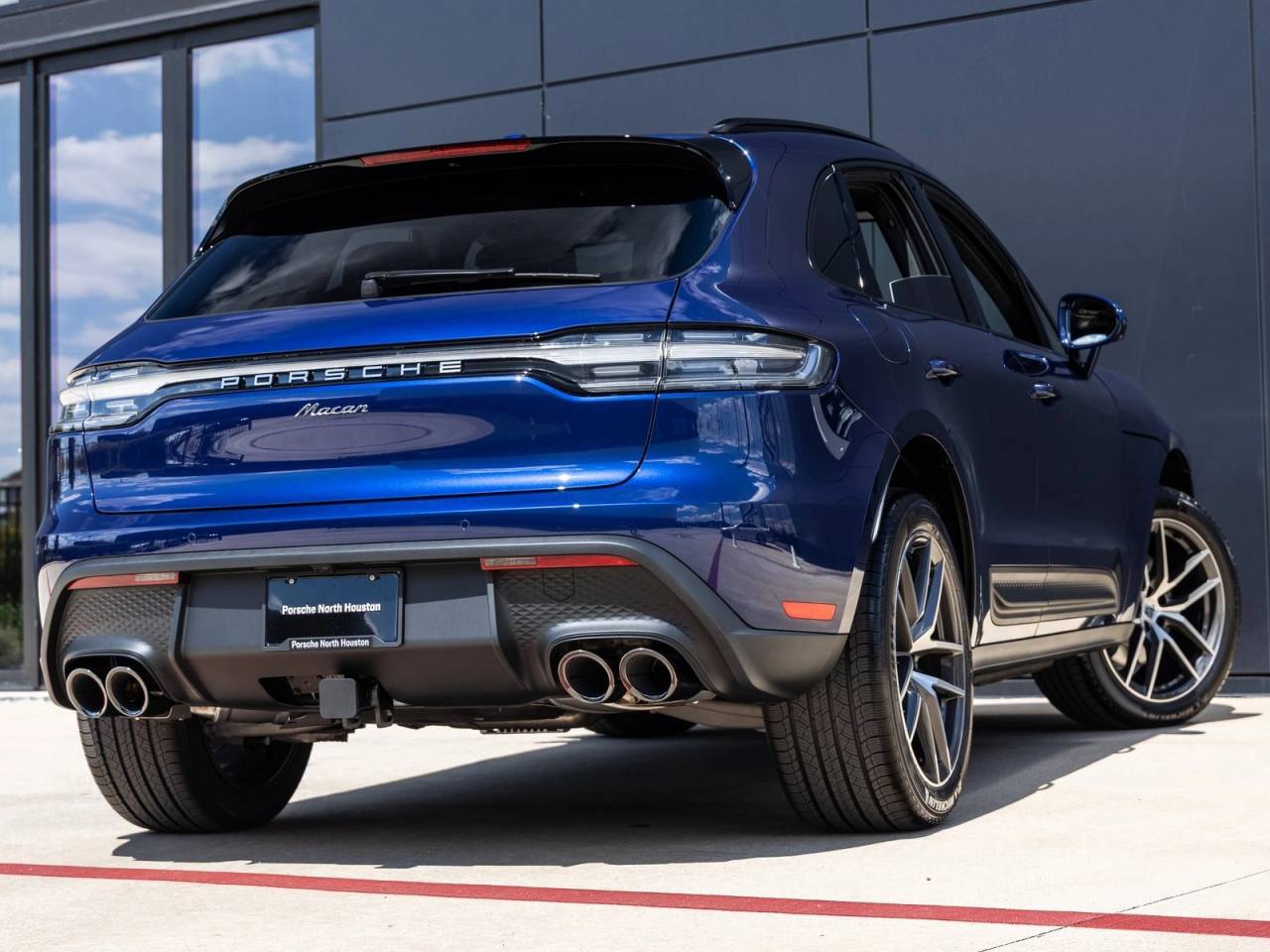 2026 Porsche Macan AWD
