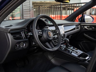 2026 Porsche Macan AWD