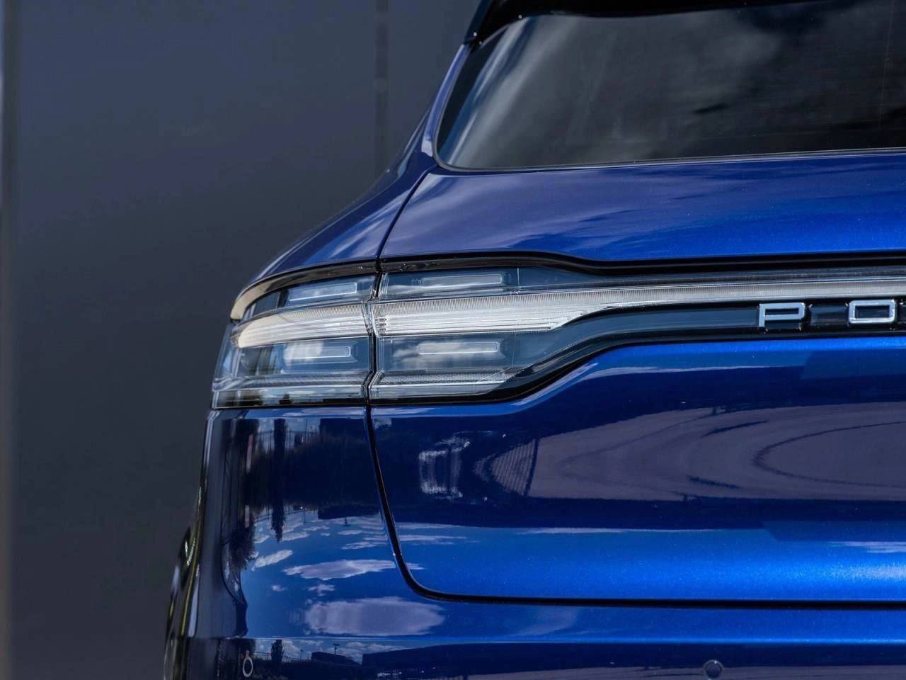 2026 Porsche Macan AWD