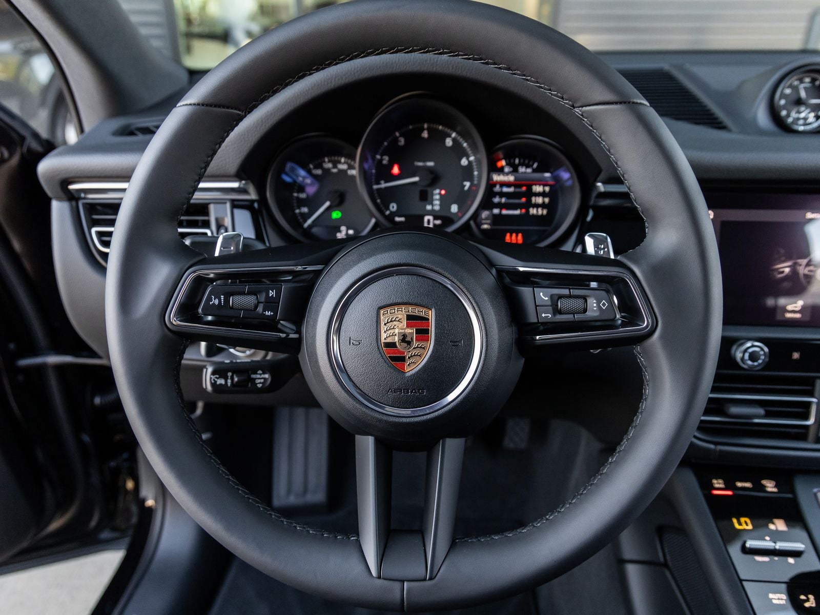 2026 Porsche Macan Macan