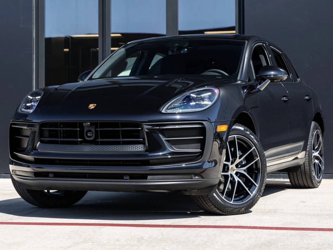 2026 Porsche Macan Base