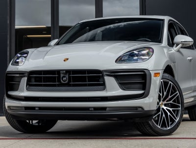 2026 Porsche Macan Macan