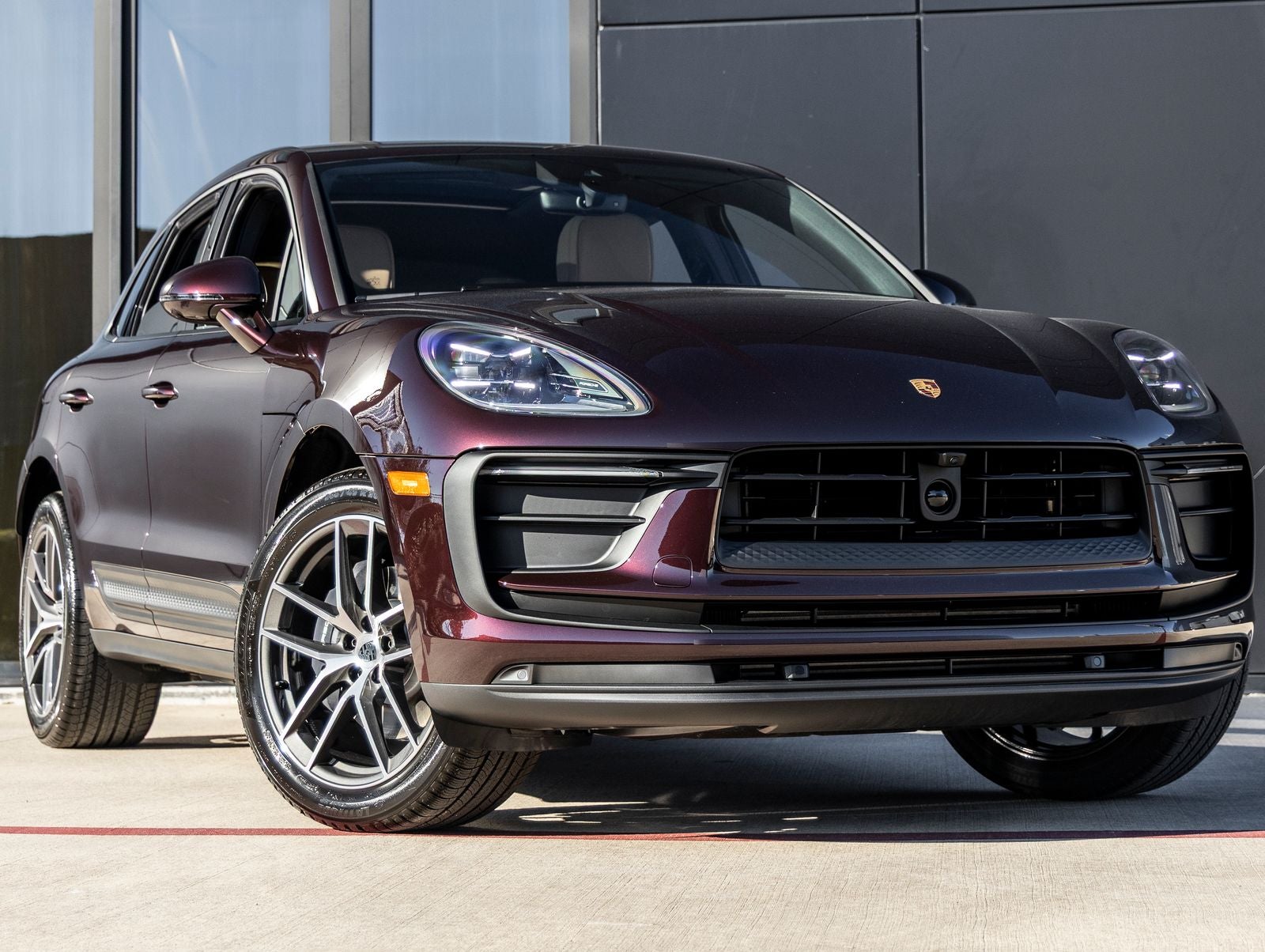 2026 Porsche Macan Base