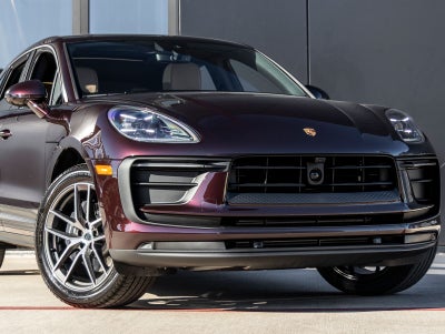 2026 Porsche Macan Base