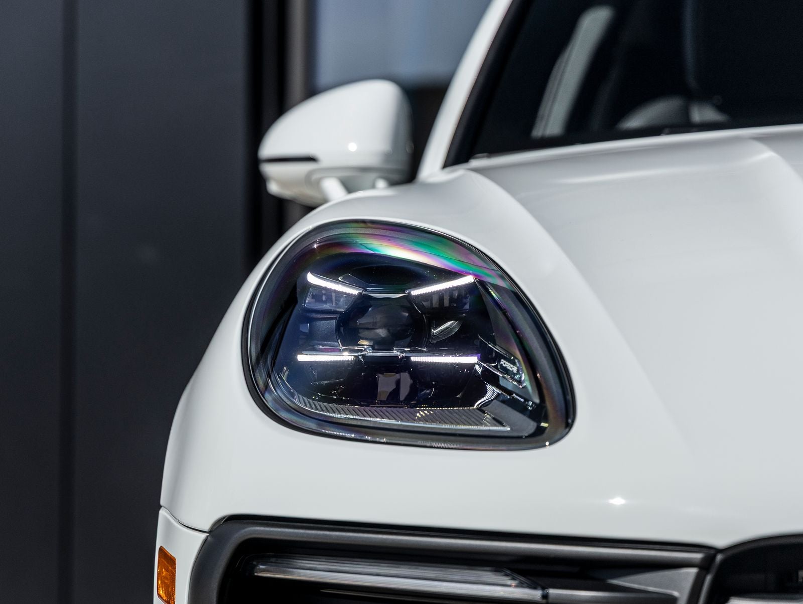 2026 Porsche Macan AWD