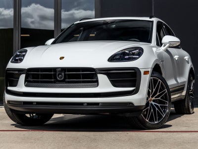 2026 Porsche Macan Base