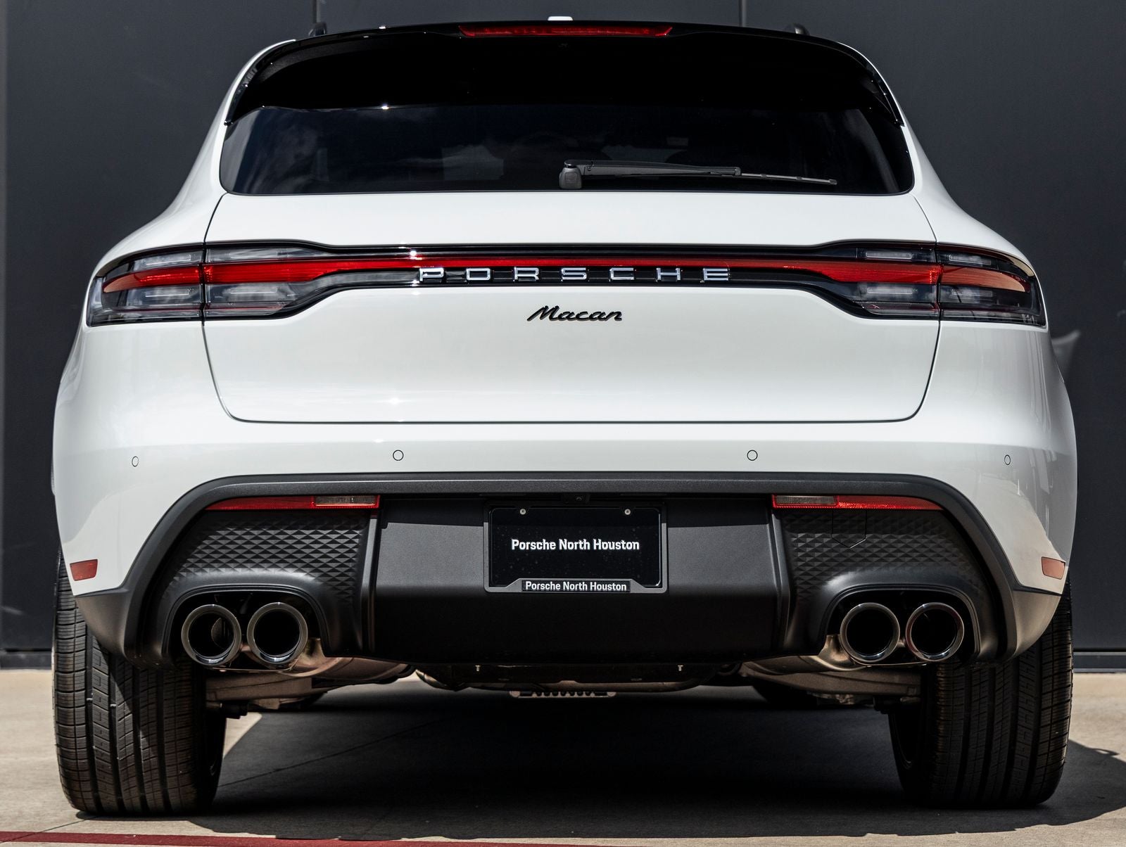 2026 Porsche Macan Base