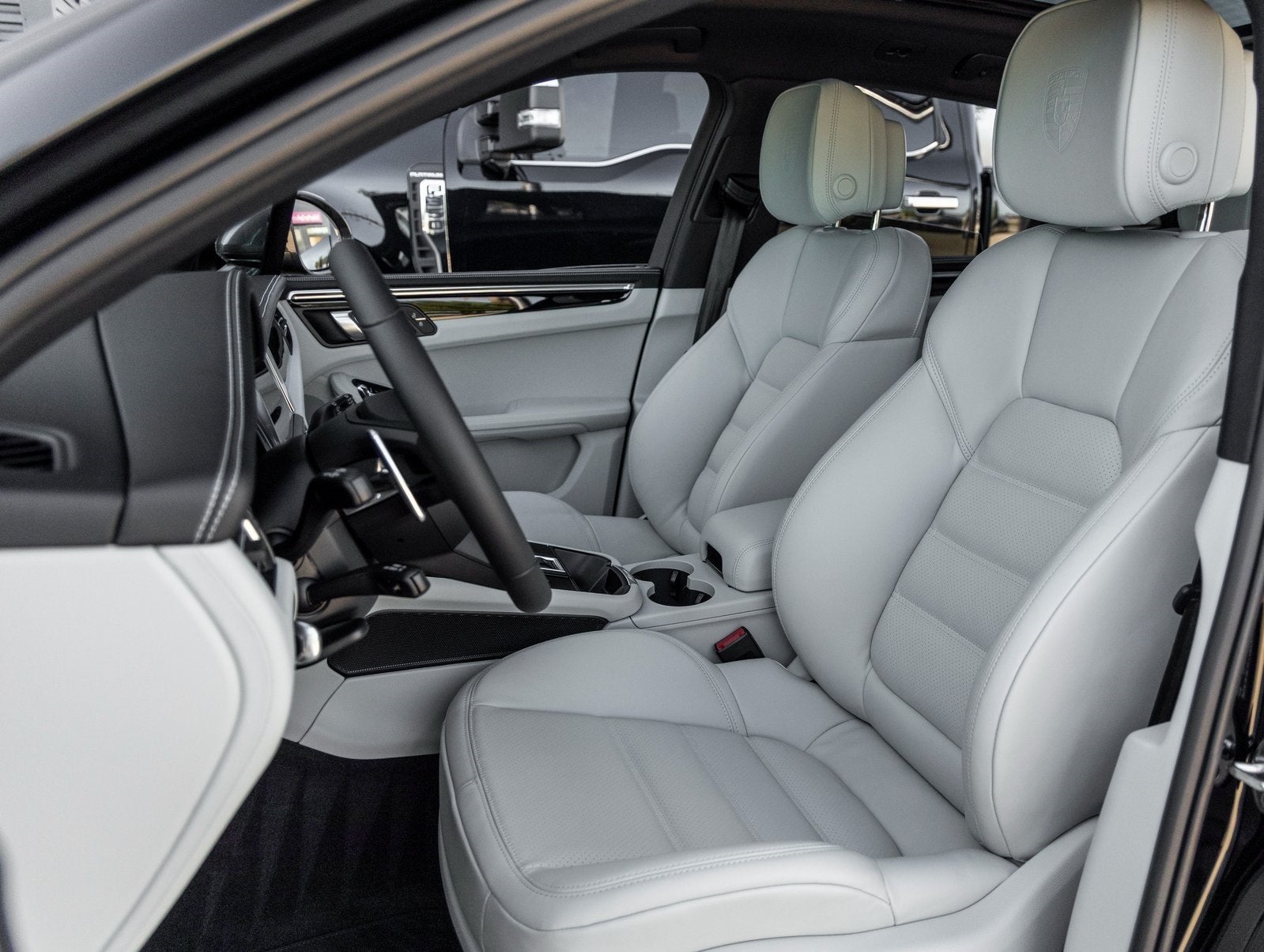 2026 Porsche Macan Macan T