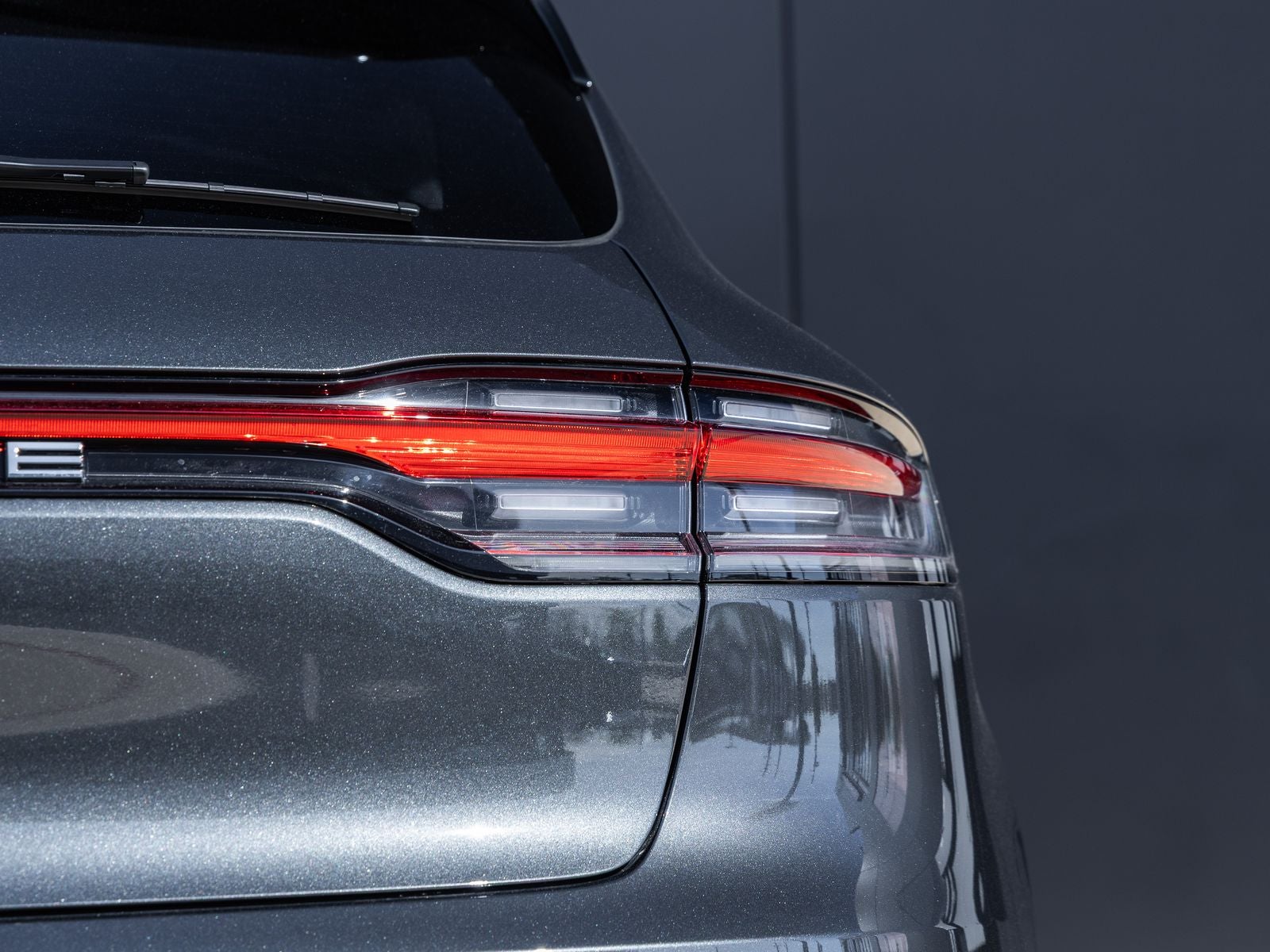 2026 Porsche Macan AWD