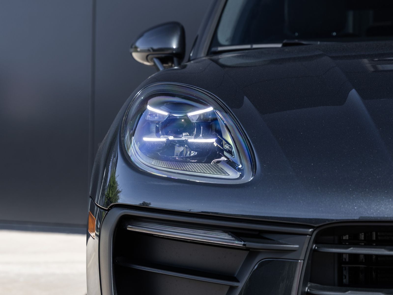 2026 Porsche Macan AWD