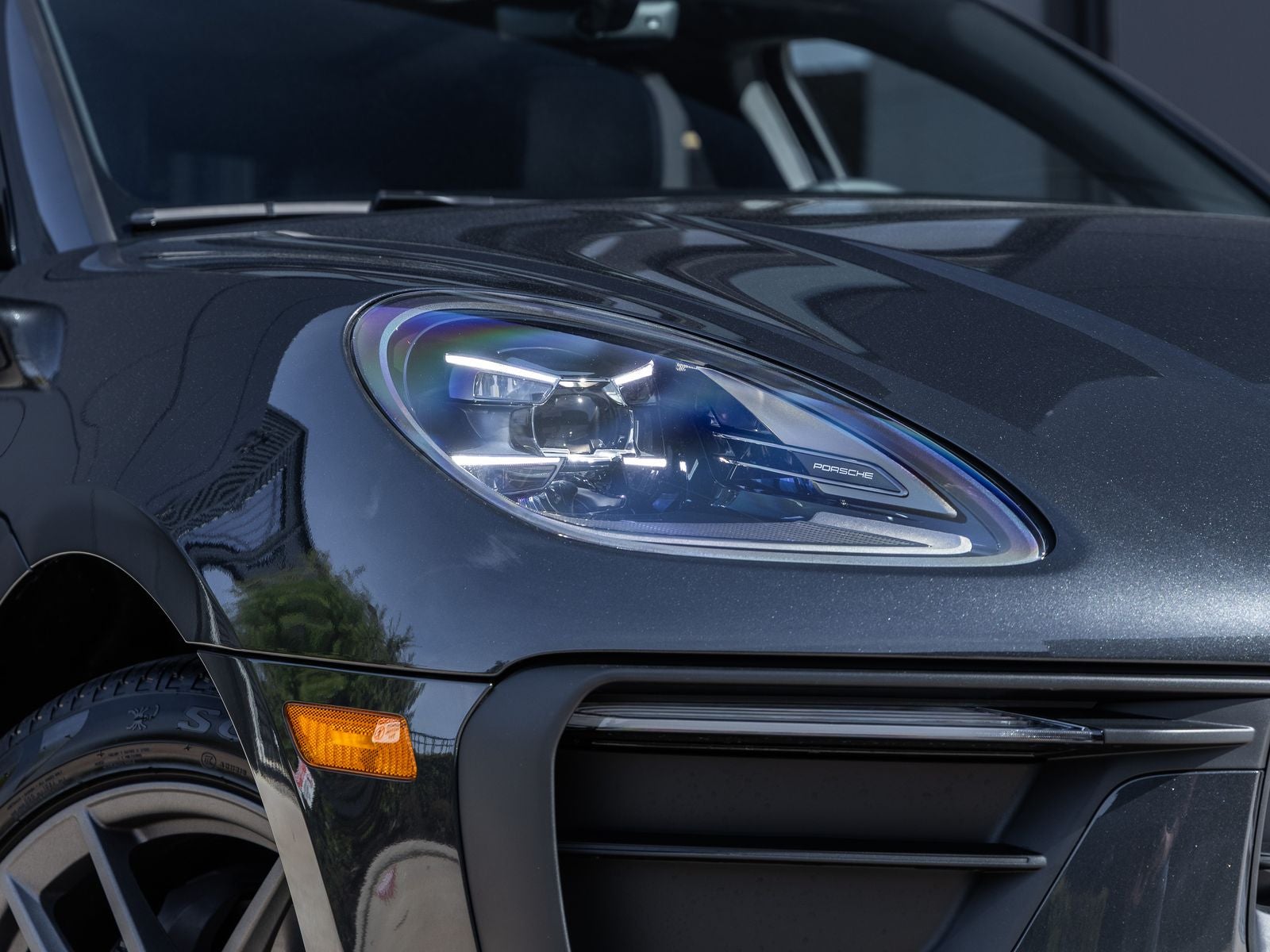 2026 Porsche Macan AWD