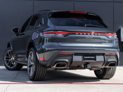 2026 Porsche Macan AWD