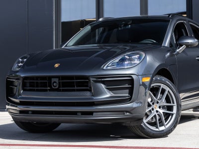 2026 Porsche Macan AWD