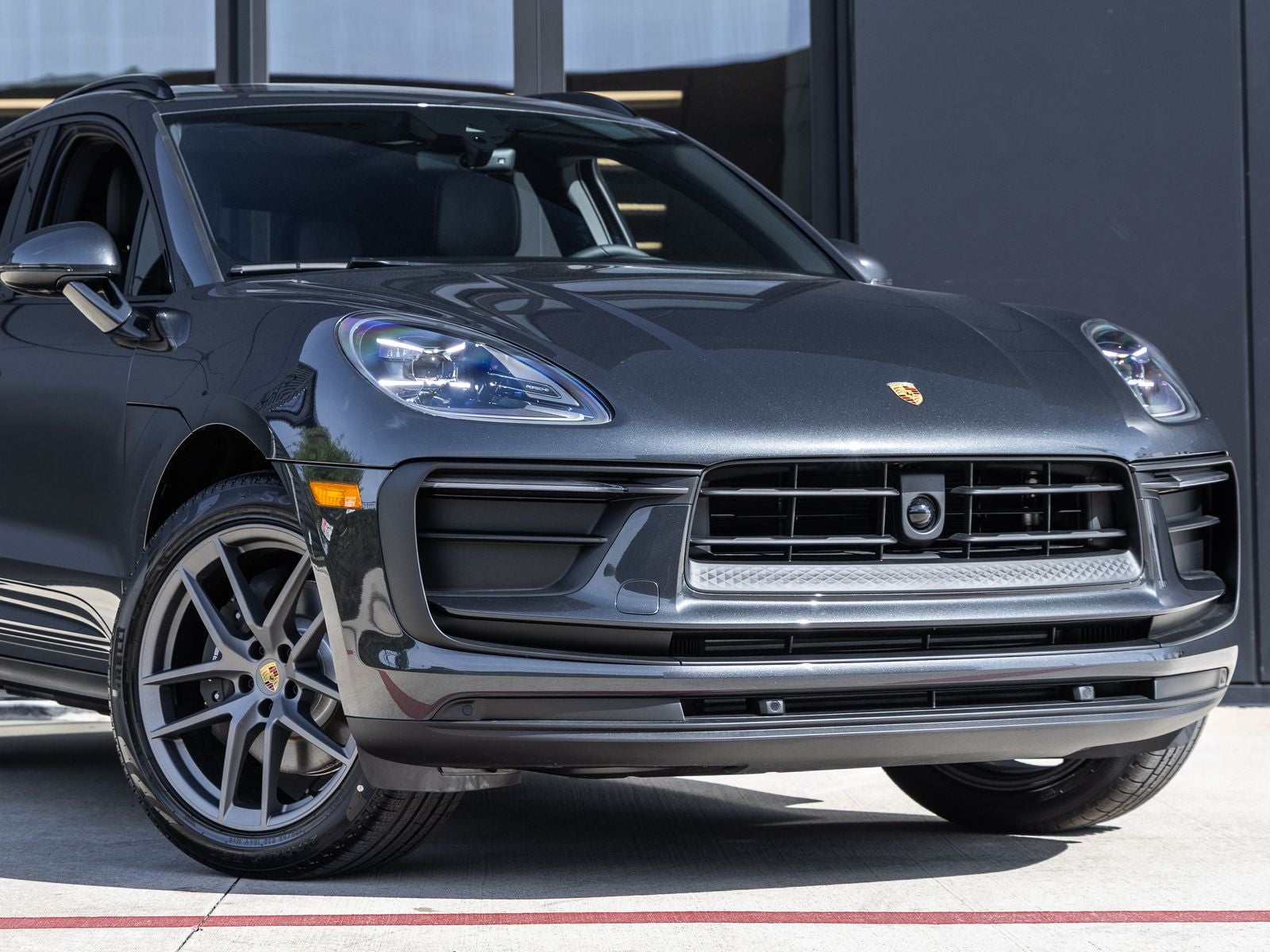 2026 Porsche Macan AWD
