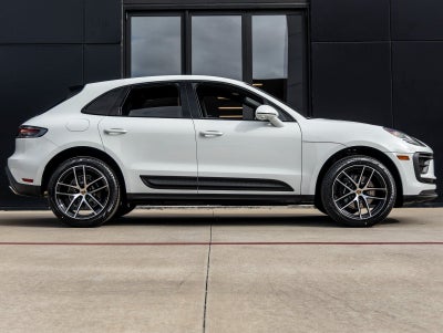 2026 Porsche Macan Macan