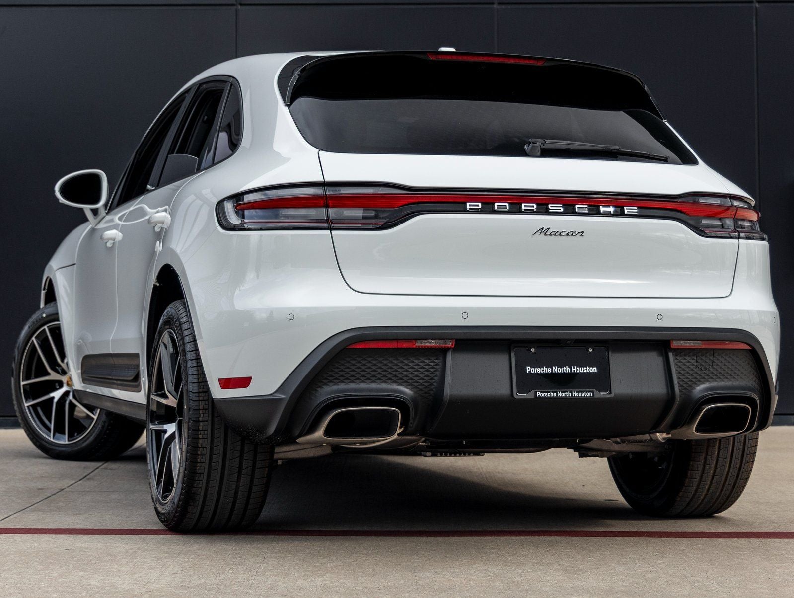 2026 Porsche Macan Macan