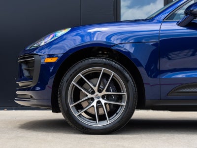 2026 Porsche Macan AWD