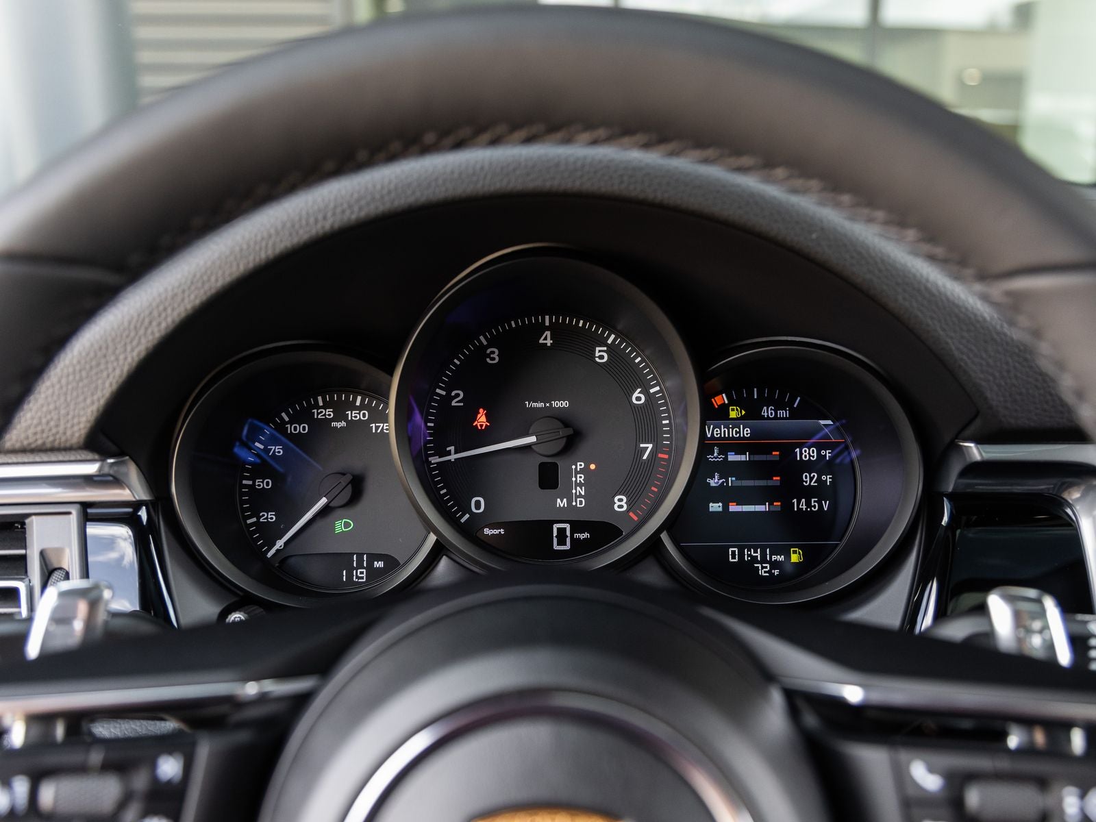 2026 Porsche Macan AWD