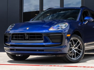 2026 Porsche Macan AWD