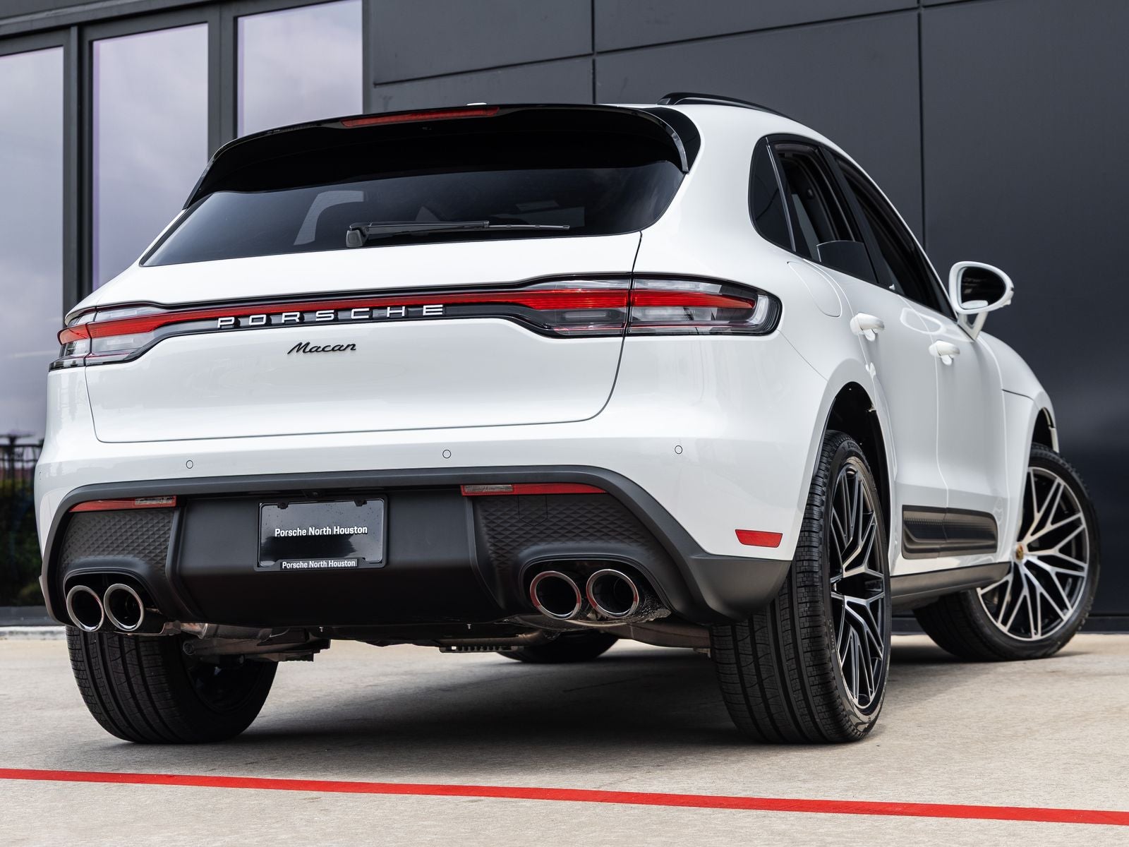 2026 Porsche Macan AWD