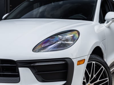 2026 Porsche Macan AWD