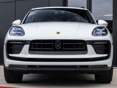 2026 Porsche Macan AWD