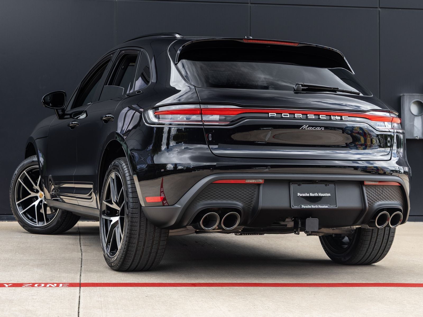 2026 Porsche Macan AWD