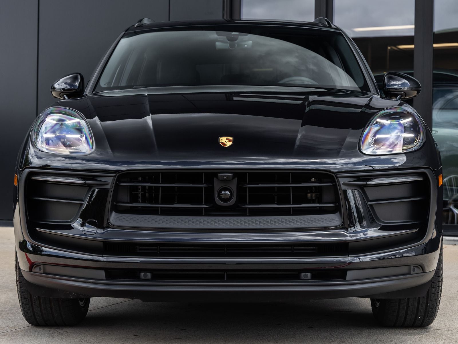 2026 Porsche Macan AWD