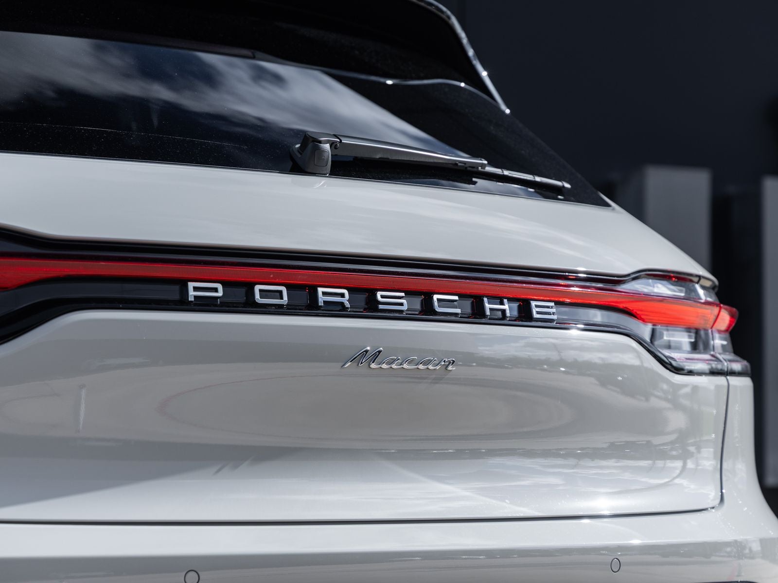 2026 Porsche Macan Base