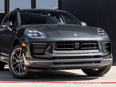 2026 Porsche Macan Macan