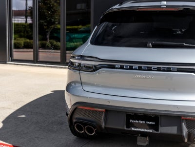 2026 Porsche Macan Macan