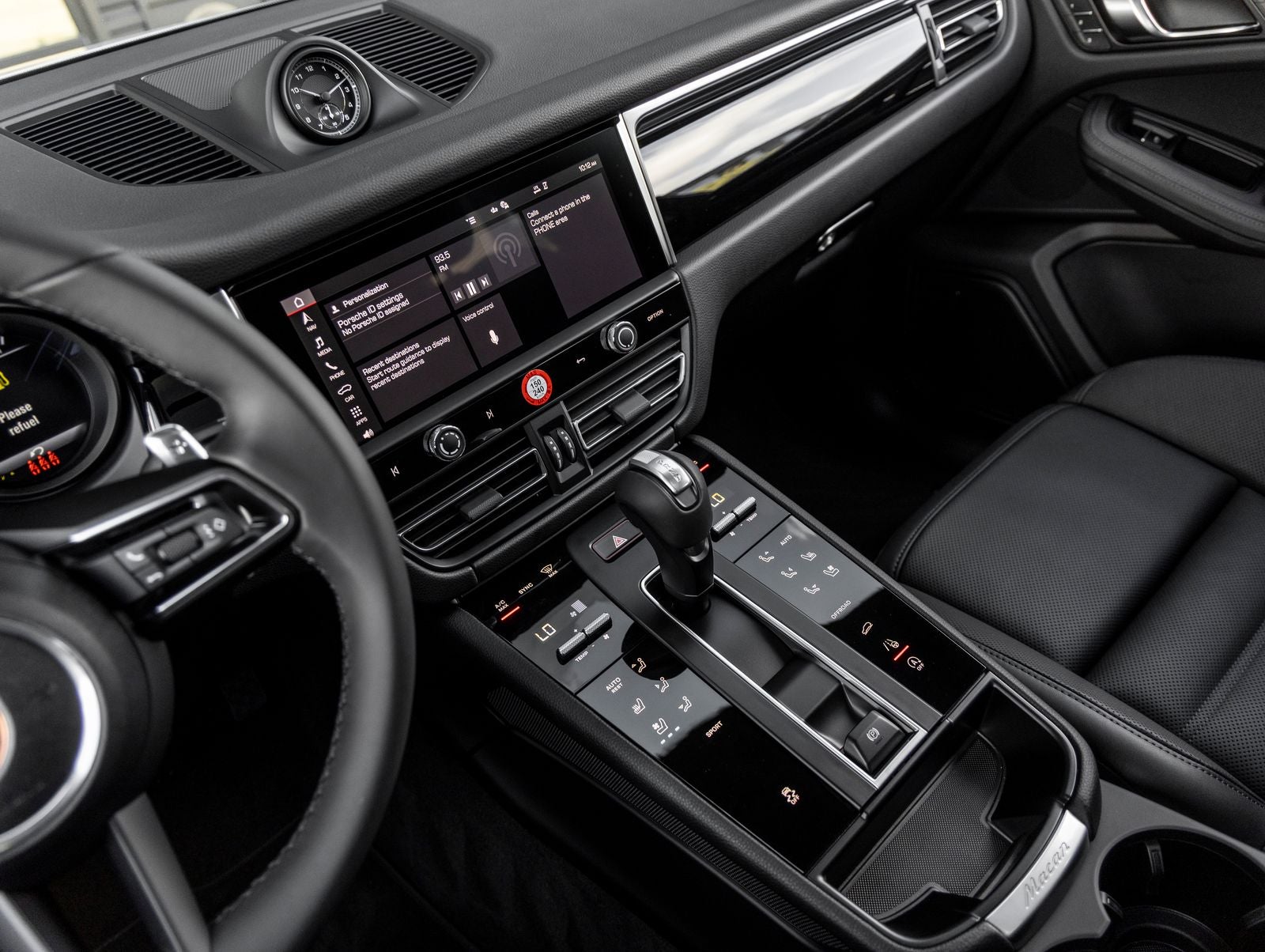 2026 Porsche Macan Macan