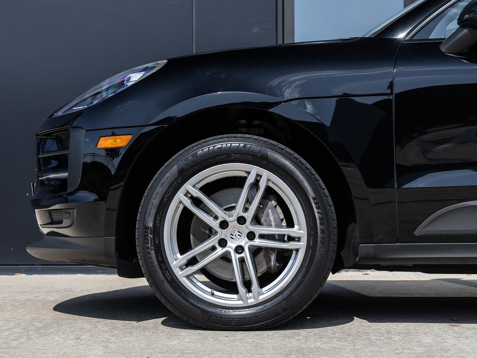 2021 Porsche Macan Macan