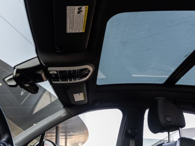 2021 Porsche Macan Macan