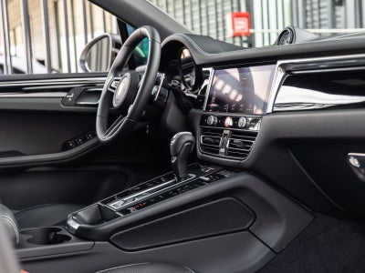2023 Porsche Macan T